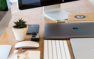 13岁小球迷花168元零花钱为李昊买花，家人全力支持接机行动|U23|U23亚洲杯|中国亚洲杯|国足|亚洲杯_新浪体育_新浪新闻